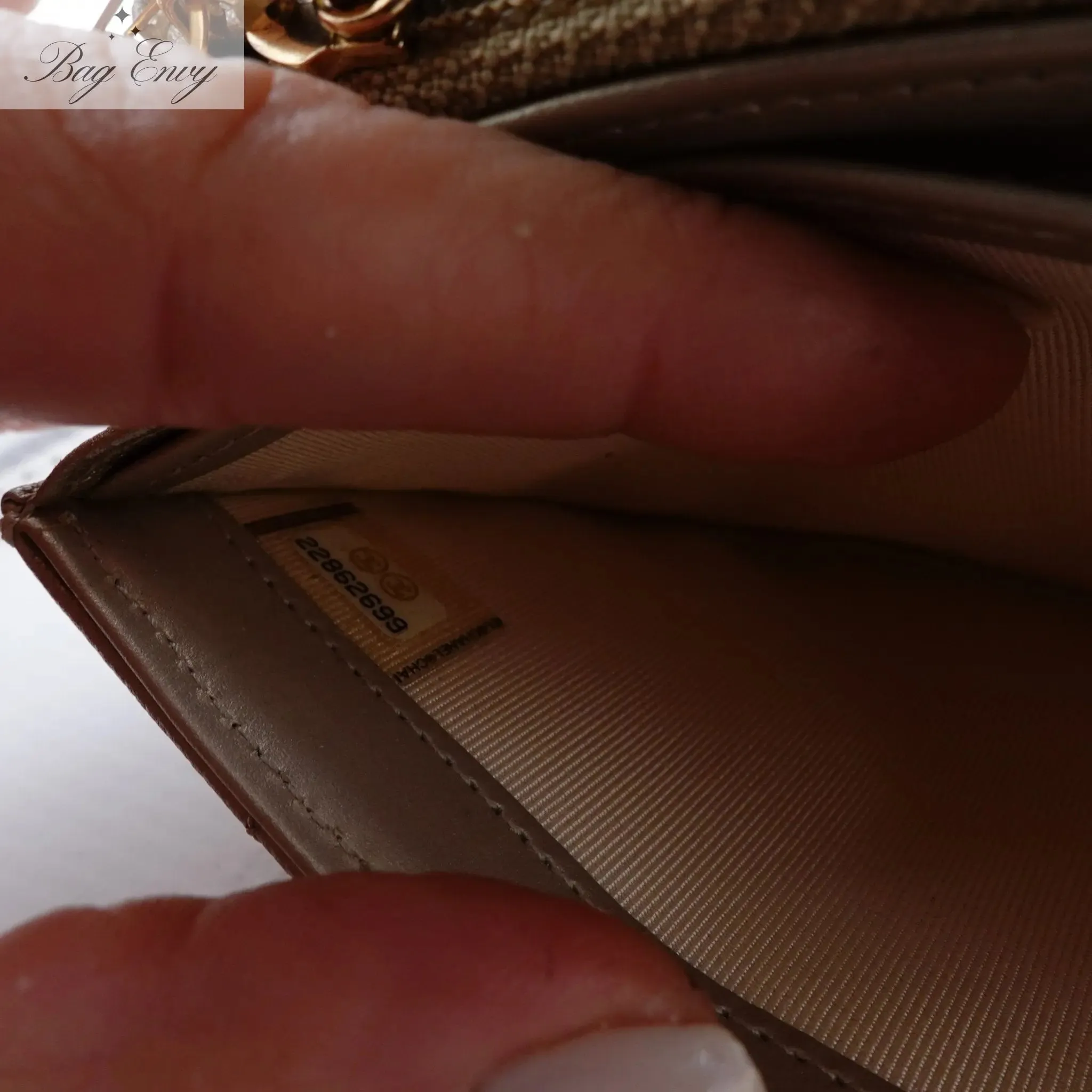 CHANEL Caviar Classic Flap Gusseted Wallet on Chain