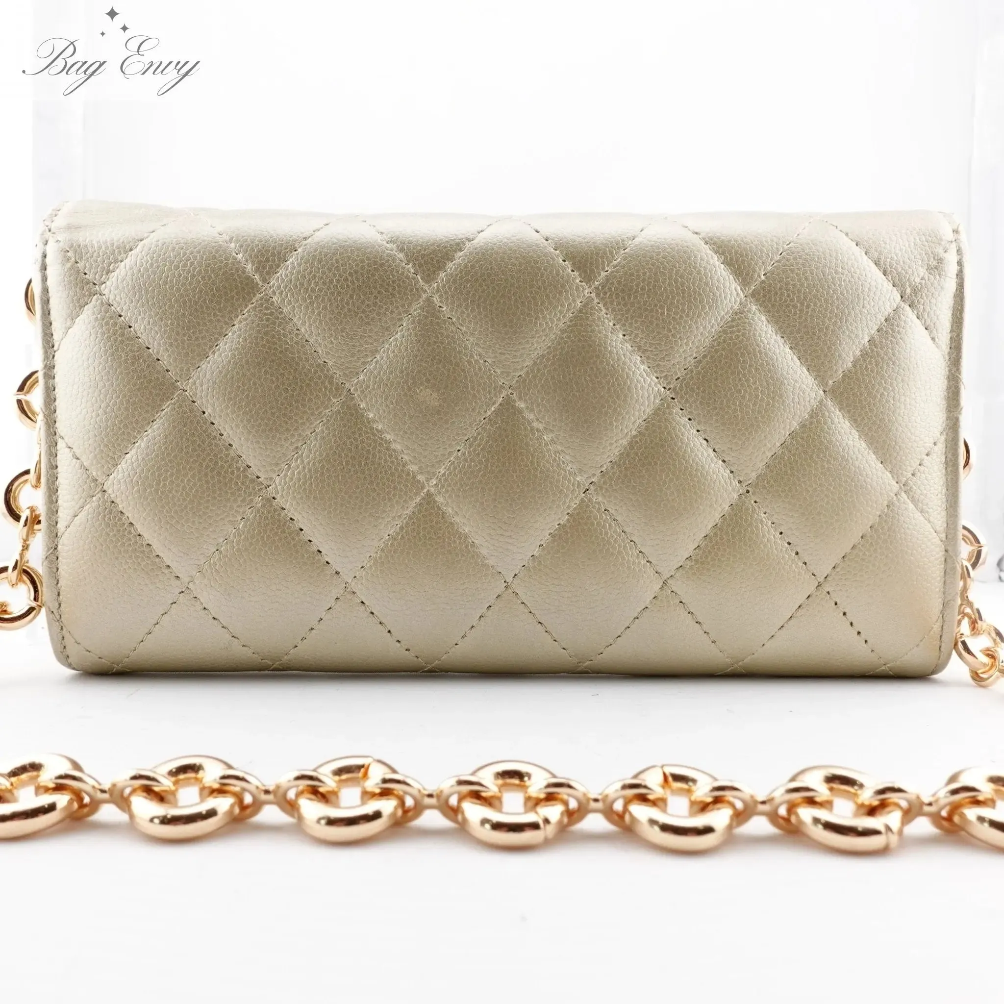 CHANEL Caviar Classic Flap Gusseted Wallet on Chain