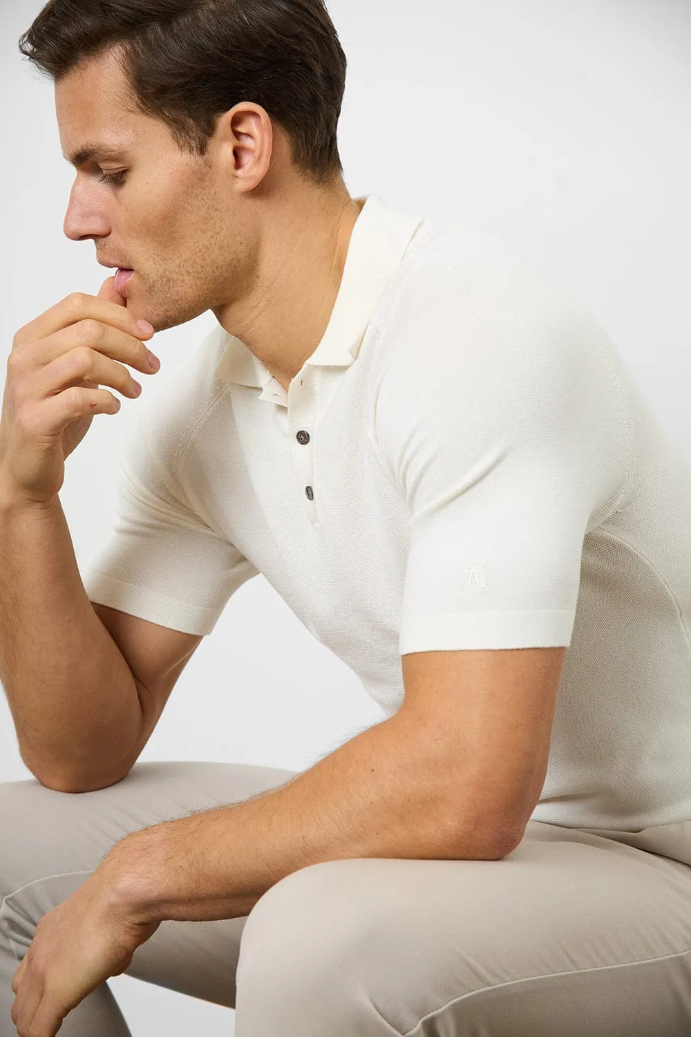 Fine Gauge Knitted Polo Shirt in Ecru