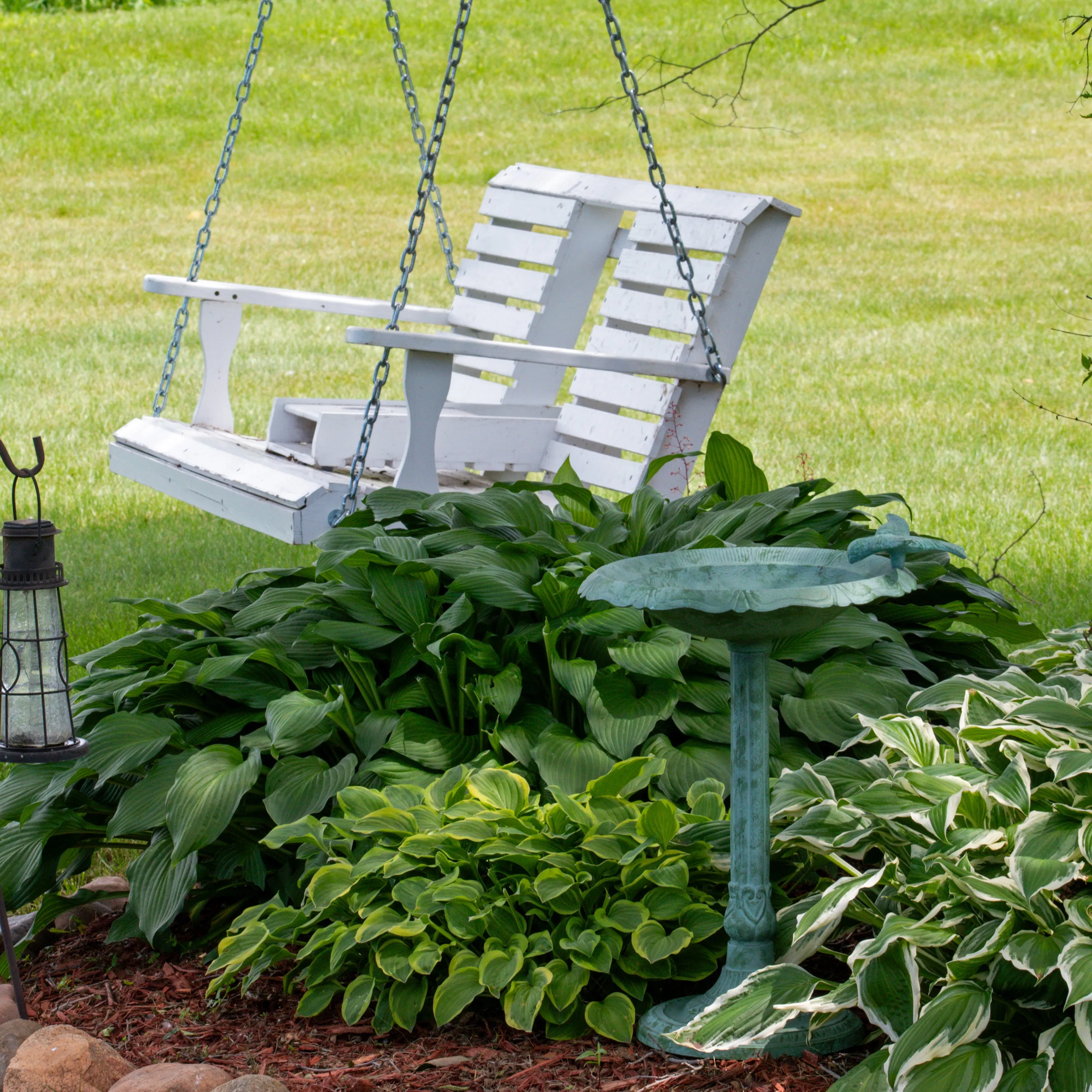 Sunnydaze Garden Visitor Metal Bird Bath - 22.75" H