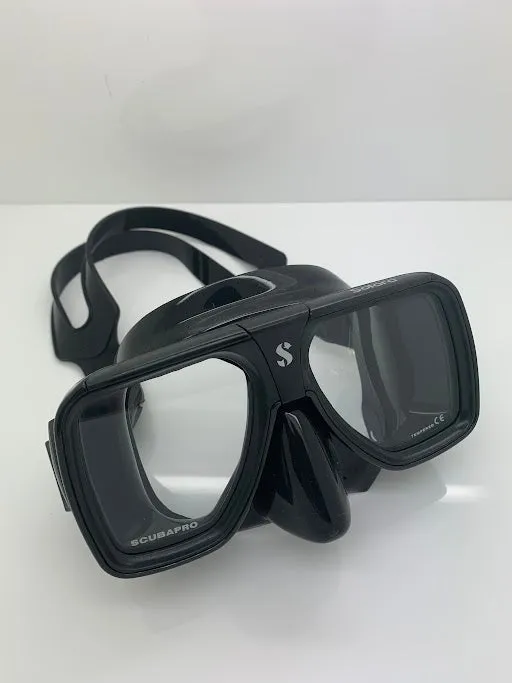 Used Scubapro Solara Dive Mask